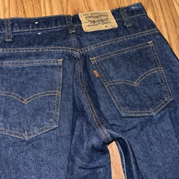 Levi’s Vintage 40509 Dark Straight Jeans Size 31 x 32 USA 100% Cotton Orange Tab